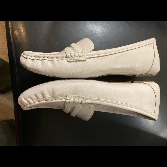 ISAAC MIZRAHI “ Reba” size 8 white leather woman’s loafer - Picture 5 of 10